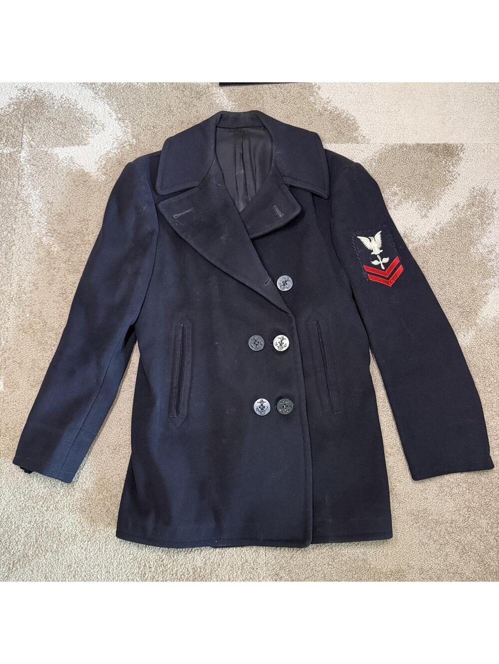 Vintage 1940s WWII / Post-War U.S. Navy Heavy Wool Peacoat